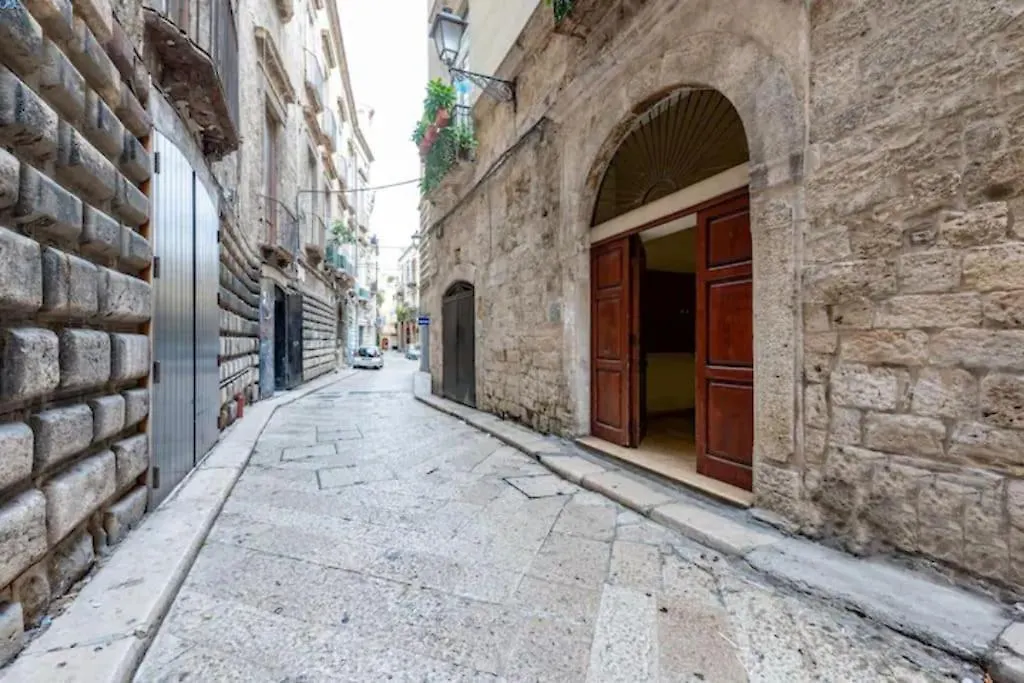 Apt 1 In The Historic Center Bari Italy